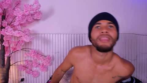 Mirandatroy online show from December 2025 08:50:02 PM