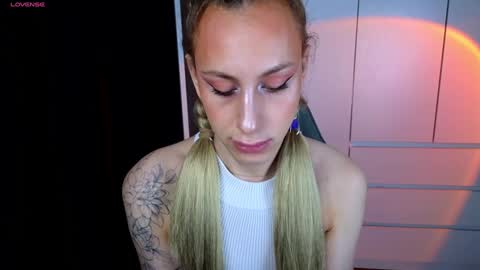 Snapshot of miraraid chatting on December 2024 01:29:02 AM miraraid online show from December 2024 01:29:02 AM