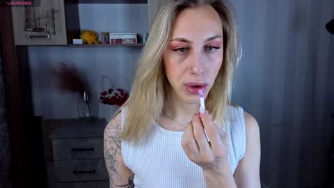 Snapshot of miraraid chatting on January 2025 04:10:02 AM miraraid online show from January 2025 04:10:02 AM