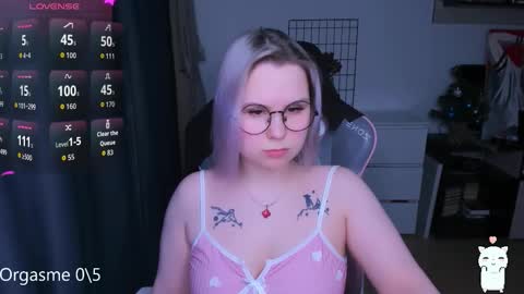 Kira online show from March 2026 09:03:02 PM