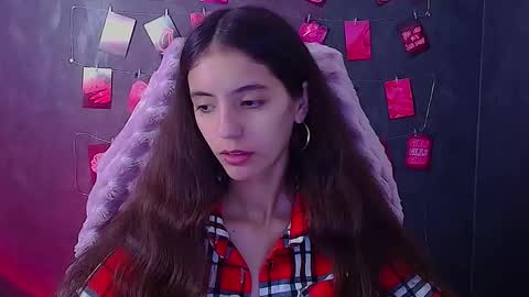 Snapshot of miri_miss chatting on November 2025 12:48:02 PM Miri online show from November 2025 12:48:02 PM