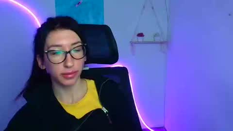 Snapshot of miriam_candyy chatting on November 2025 12:37:02 PM Mariam online show from November 2025 12:37:02 PM