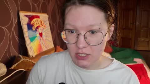 Snapshot of miriamor chatting on November 2025 07:29:01 AM Mira online show from November 2025 07:29:01 AM