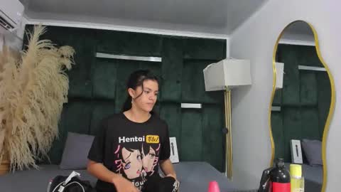 Misaki Kai online show from November 2025 05:28:02 AM