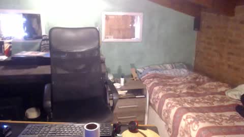 Snapshot of mishiman92 chatting on December 2025 05:51:02 PM Mishiman online show from December 2025 05:51:02 PM