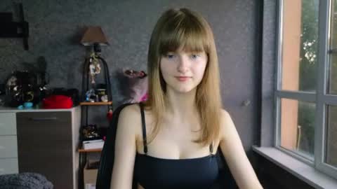 Snapshot of miss___alisa chatting on June 2026 05:36:02 PM Alisa NONNUDE online show from June 2026 05:36:02 PM