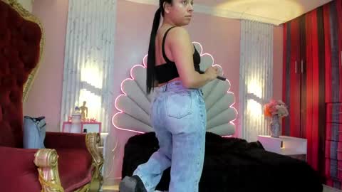 miss__star_ online show from April 2026 03:10:02 PM