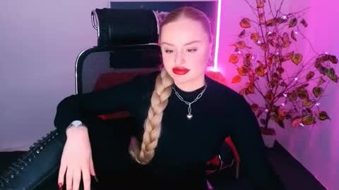 miss_alice_silver online show from November 2025 02:06:02 PM