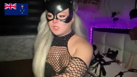 Call me  Miss Antonette  online show from May 2026 10:27:02 PM