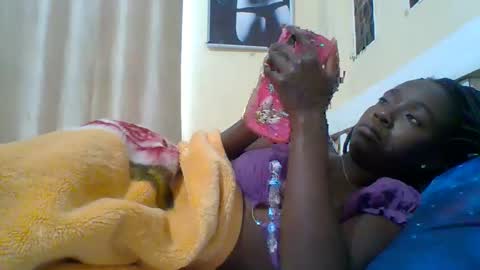 Snapshot of miss_atitude chatting on September 2025 04:14:01 AM miss_atitude online show from September 2025 04:14:01 AM