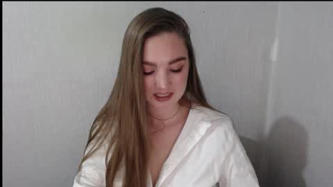 Snapshot of miss_azalea chatting on November 2025 05:57:02 PM Georgia online show from November 2025 05:57:02 PM