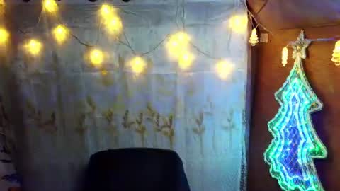 Snapshot of miss_bellah chatting on December 2025 05:41:01 PM Bellah online show from December 2025 05:41:01 PM