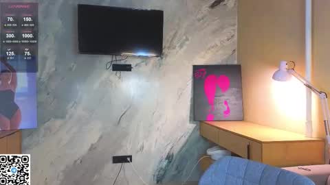 Sandy online show from October 2025 12:45:01 AM