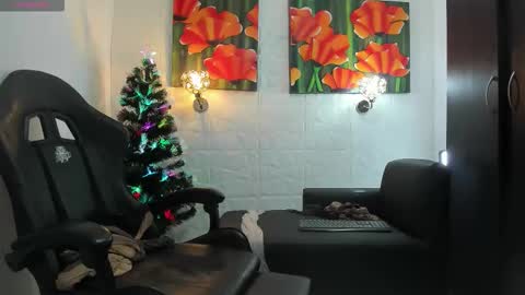 Clare PocaHose online show from December 2025 04:58:02 PM