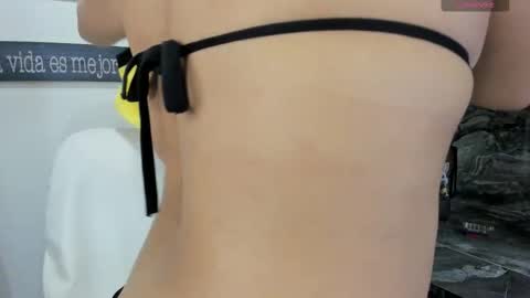 Snapshot of miss_danika chatting on October 2025 11:01:01 AM Danika online show from October 2025 11:01:01 AM