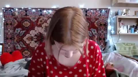 Elis online show from February 2025 12:16:01 PM