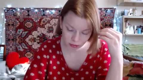 Elis online show from February 2025 12:24:01 PM