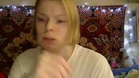 Elis online show from September 2025 10:39:01 AM