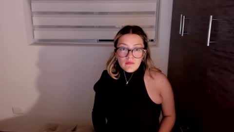 Snapshot of miss_ema1 chatting on February 2025 11:32:01 PM Ema online show from February 2025 11:32:01 PM