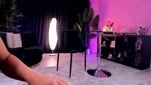 Miss Ema Devine online show from September 2025 03:28:02 PM