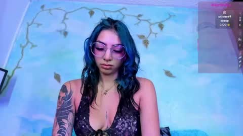 miss_evans_ online show from April 2026 01:37:01 AM