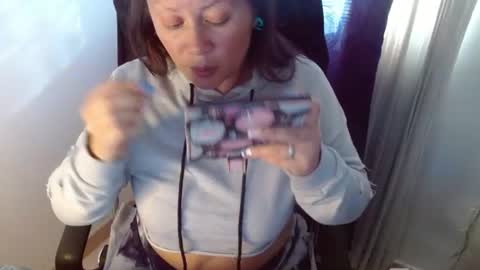 Snapshot of miss_evoleth2 chatting on June 2026 09:40:01 PM Miss Evoleth online show from June 2026 09:40:01 PM