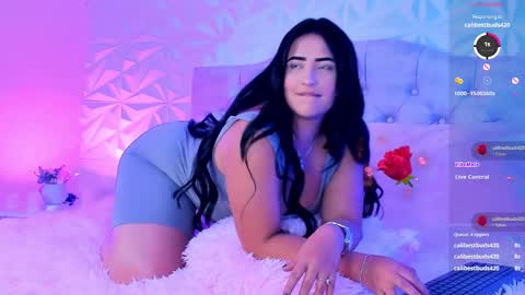 Snapshot of miss_ivy4 chatting on January 2025 08:54:01 PM Ivy online show from January 2025 08:54:01 PM