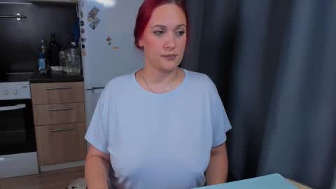 Jess online show from October 2025 12:27:01 PM