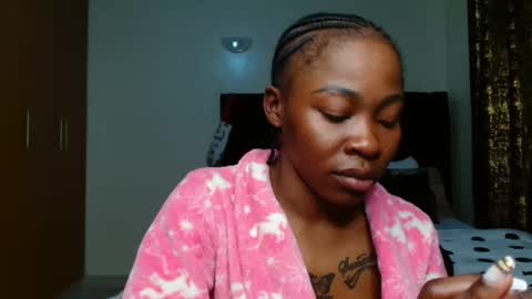 Miss Kiarrafit online show from December 2024 09:09:02 PM