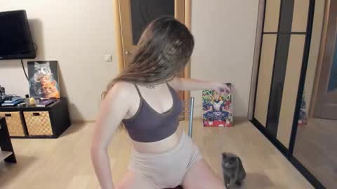 Kitty online show from November 2025 01:51:02 AM