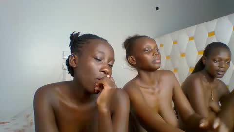 Snapshot of miss_lolah7 chatting on May 2026 11:54:01 PM miss_lolah7 online show from May 2026 11:54:01 PM