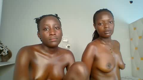 Snapshot of miss_lolah7 chatting on May 2026 12:52:01 AM miss_lolah7 online show from May 2026 12:52:01 AM