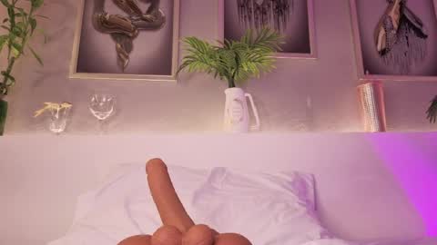   online show from April 2026 03:26:02 AM