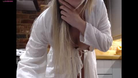 Snapshot of miss_married chatting on April 2026 02:36:02 AM Anna online show from April 2026 02:36:02 AM