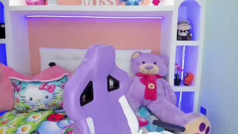 Maru online show from December 2024 05:44:02 PM