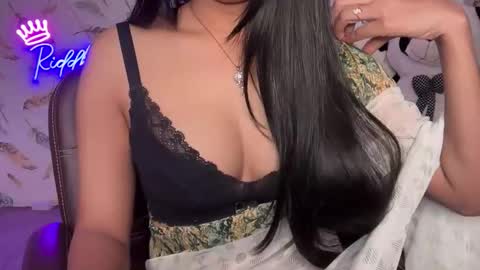 miss_queen99 online show from January 2026 07:21:01 AM