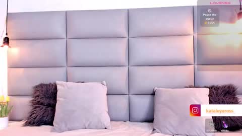 Snapshot of miss_ross_ chatting on November 2025 03:38:02 AM onlyfanskataleyaross online show from November 2025 03:38:02 AM