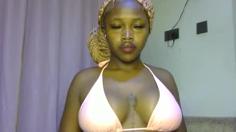 Snapshot of miss_sexyyy chatting on November 2025 11:38:02 PM miss_sexyyy online show from November 2025 11:38:02 PM