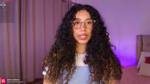 Snapshot of miss_sidney chatting on November 2025 01:22:01 PM Amy Olivera online show from November 2025 01:22:01 PM