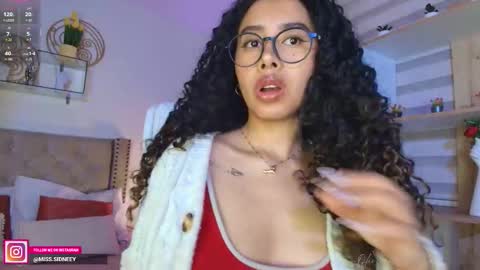 Snapshot of miss_sidney chatting on November 2025 12:40:01 PM Amy Olivera online show from November 2025 12:40:01 PM