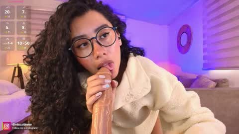 Amy Olivera online show from April 2026 01:41:01 PM