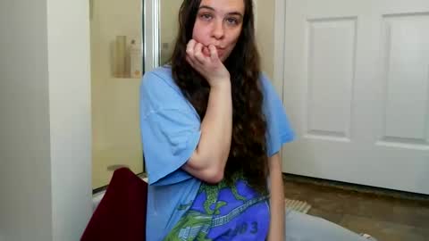 Bella online show from June 2026 07:28:01 PM