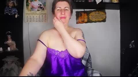 Snapshot of miss_tasha_kom chatting on May 2026 06:54:02 AM miss_tasha_kom online show from May 2026 06:54:02 AM
