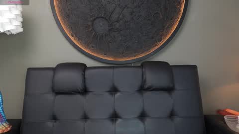 Snapshot of miss_vaiolette chatting on November 2025 11:11:01 AM Vaiolette online show from November 2025 11:11:01 AM