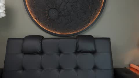 Snapshot of miss_vaiolette chatting on November 2025 11:10:02 AM Vaiolette online show from November 2025 11:10:02 AM