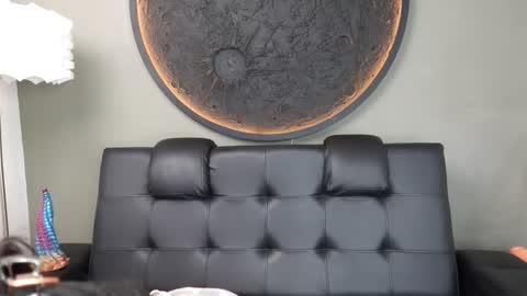 Vaiolette online show from March 2026 11:10:01 AM