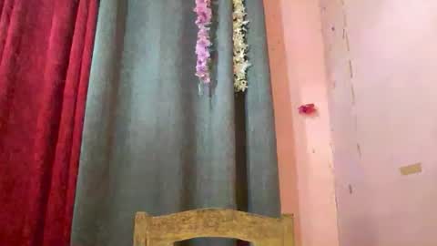 miss_veron_xoxo online show from March 2026 01:28:01 AM