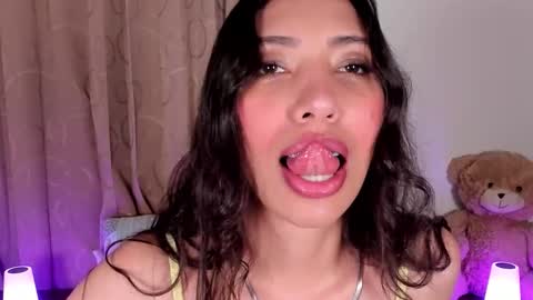 Miss Veronica online show from February 2026 01:03:01 PM