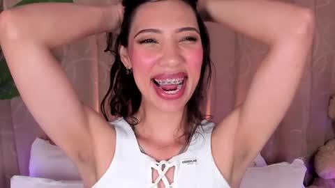 Miss Veronica online show from May 2026 01:06:01 PM