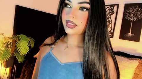 miss_zz online show from October 2025 05:32:02 PM